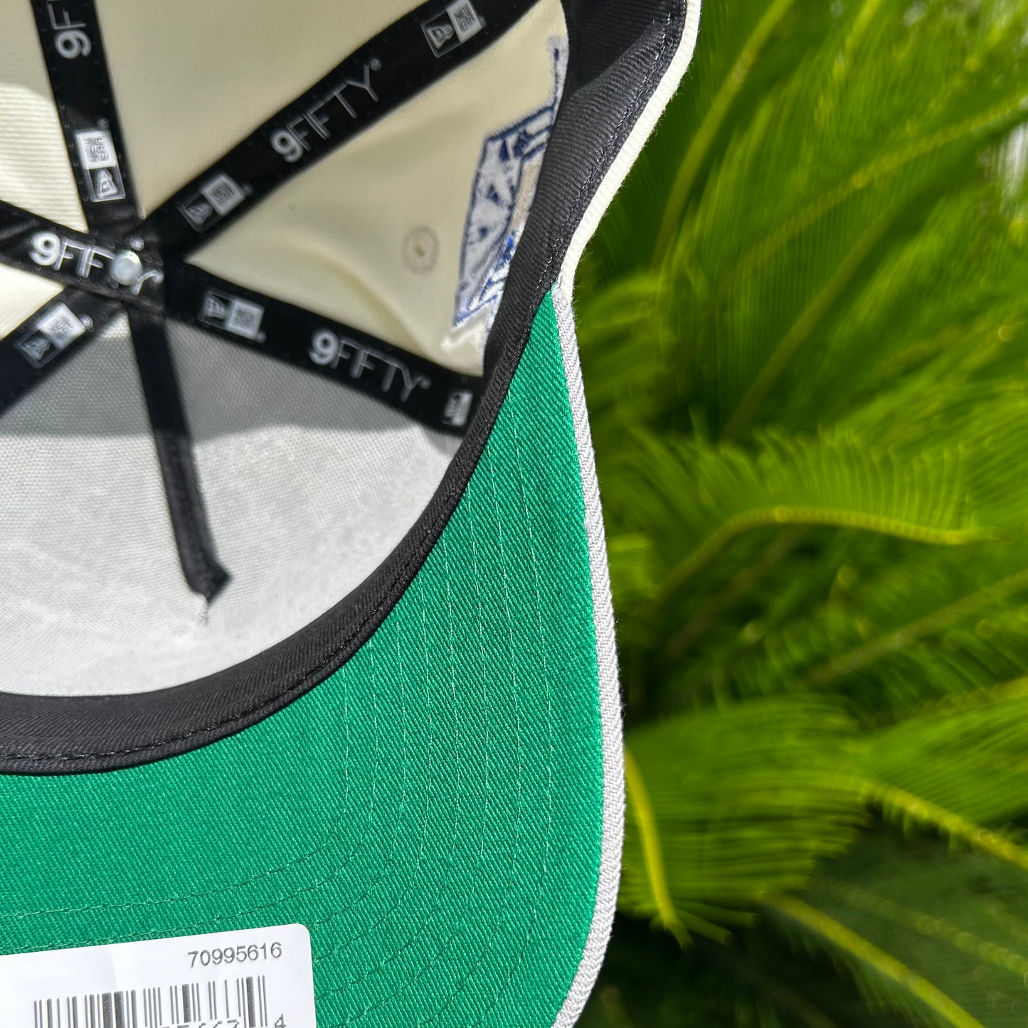 Gorra Exclusiva Dodgers ’Upside Down’ - Unitalla / Blanca/Gris