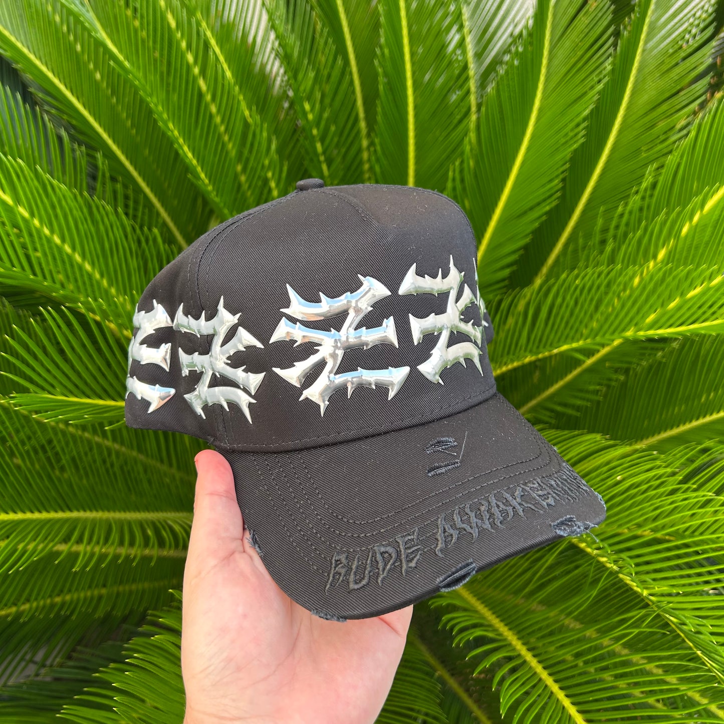 Gorra Rude Awakenings “NY CHROME”