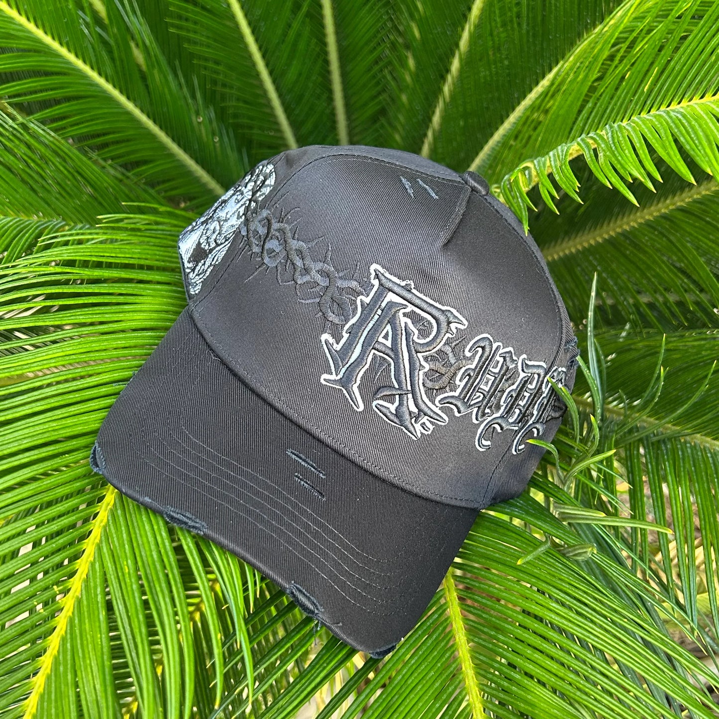 Gorra Rude Awakenings Crowns of Thorns