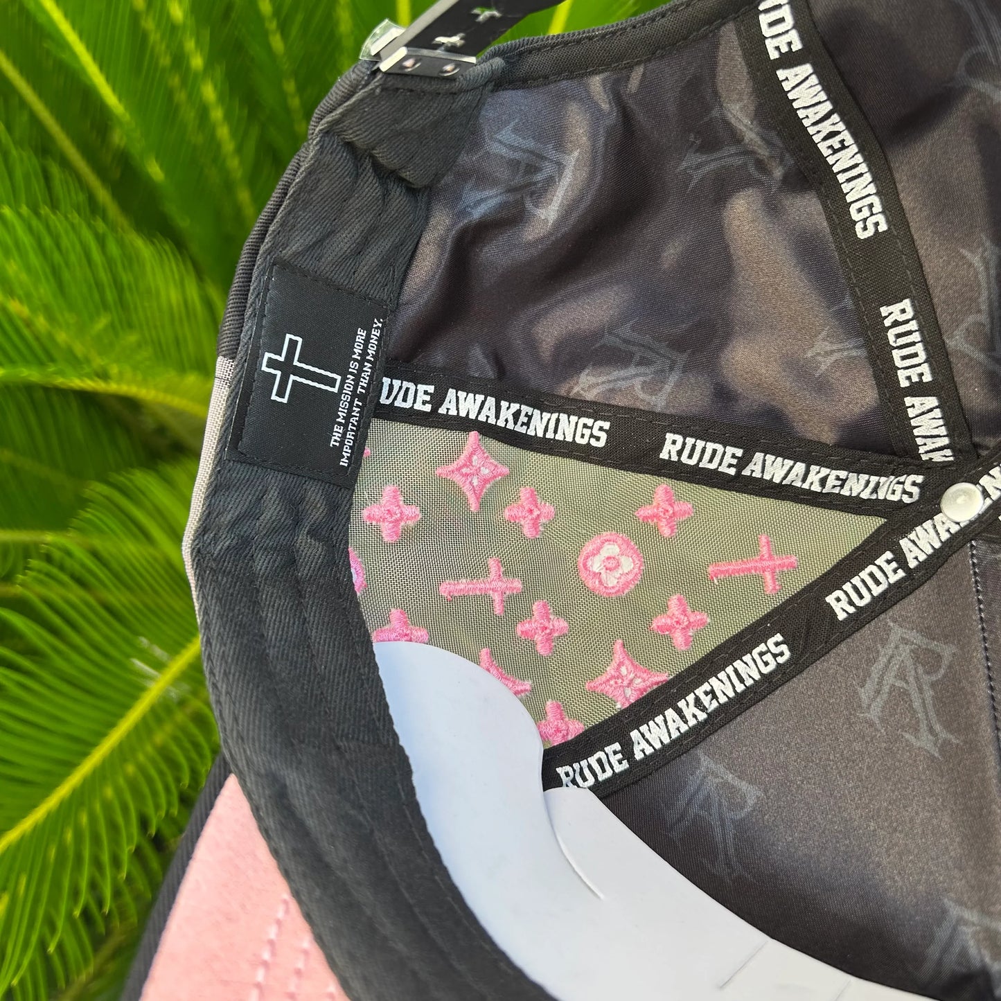 Gorra Rude Awakenings “NY THORNS”