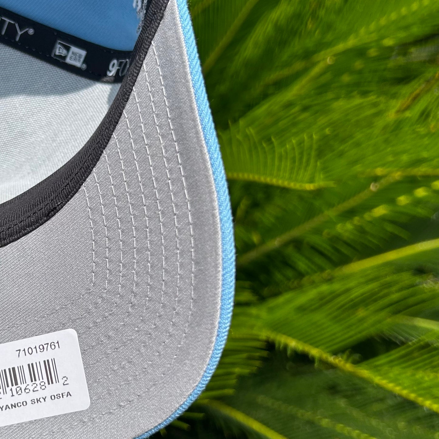 Gorra Exclusiva New Era 9Forty x Yankees Celeste - Ajustable