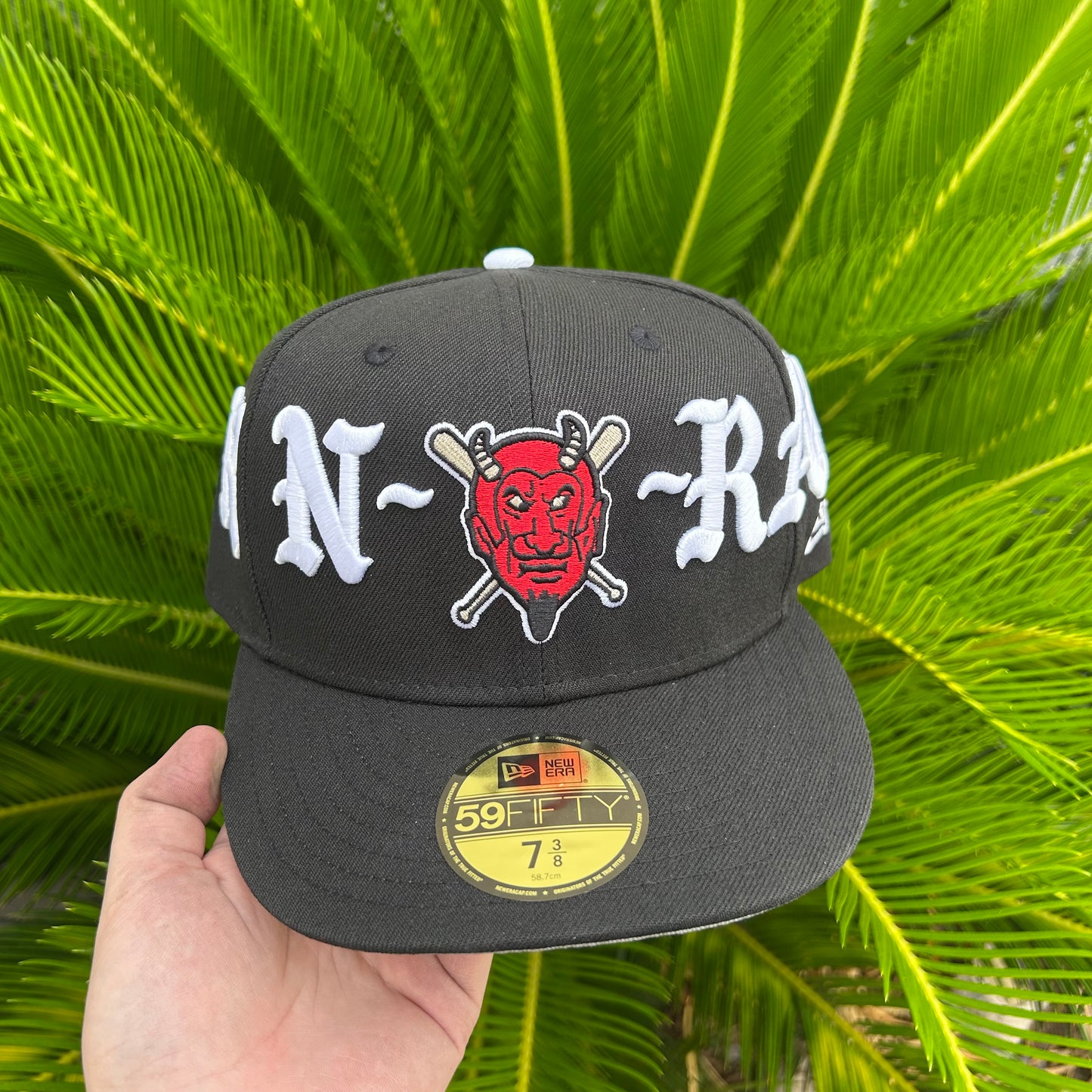 Gorra Exclusiva Born x Raised