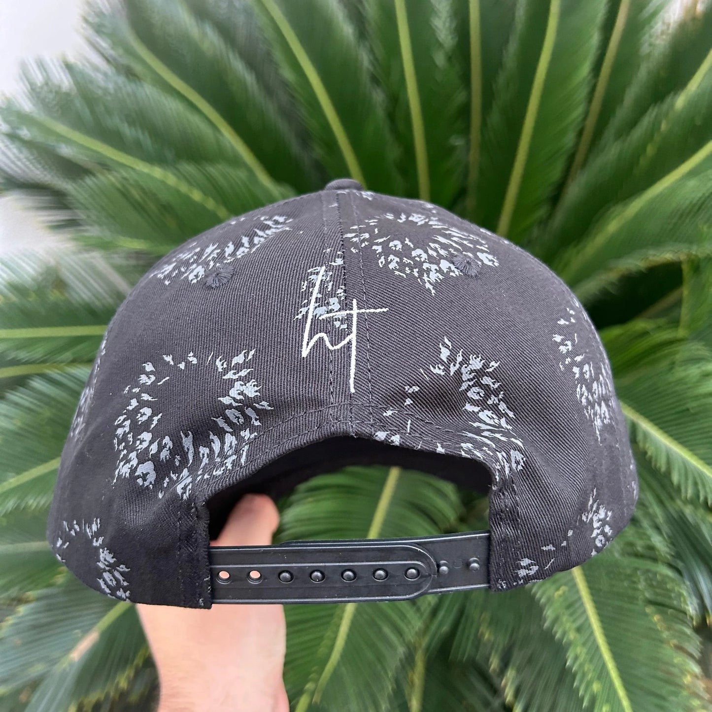 HATS TRICKS DROP - Hats Tricks