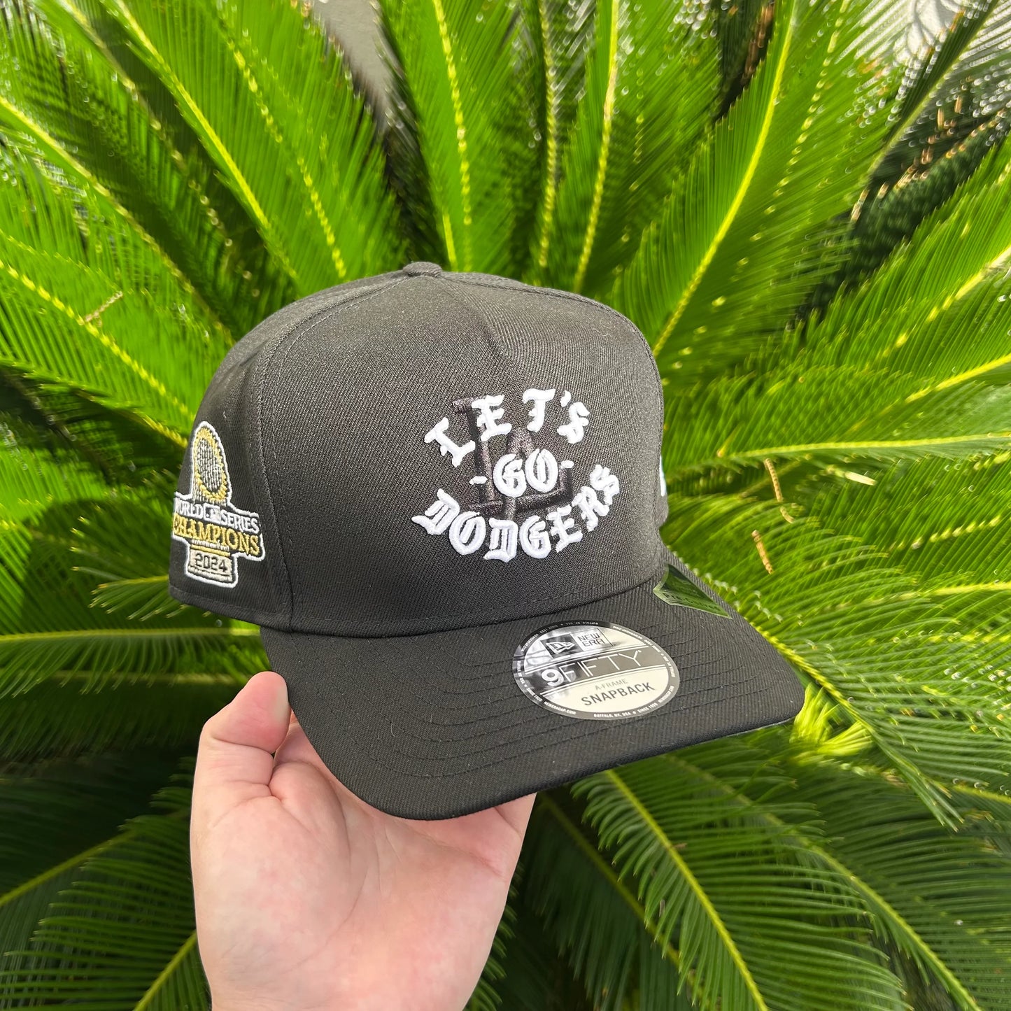 Gorra NE Exclusiva Born x Raised “Lets Go Dodgers”