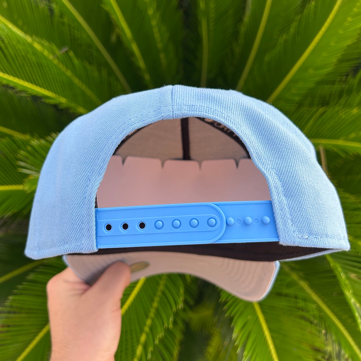 Gorra Exclusiva Dodgers "Upside Down"