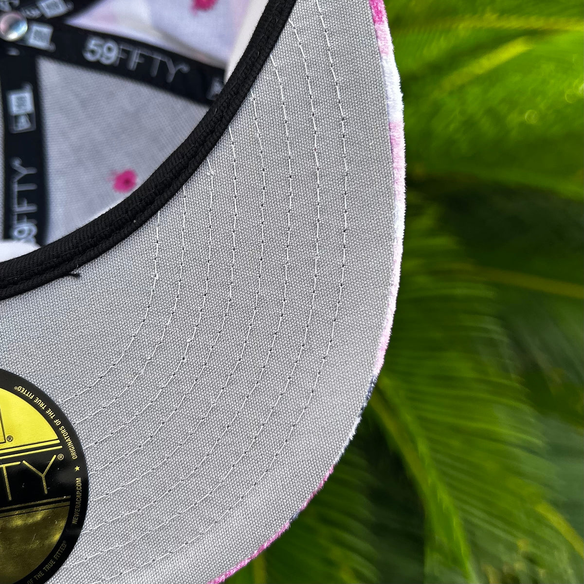 Gorra Exclusiva New Era x Supreme Velvet Camo Rosa - 7 1/2