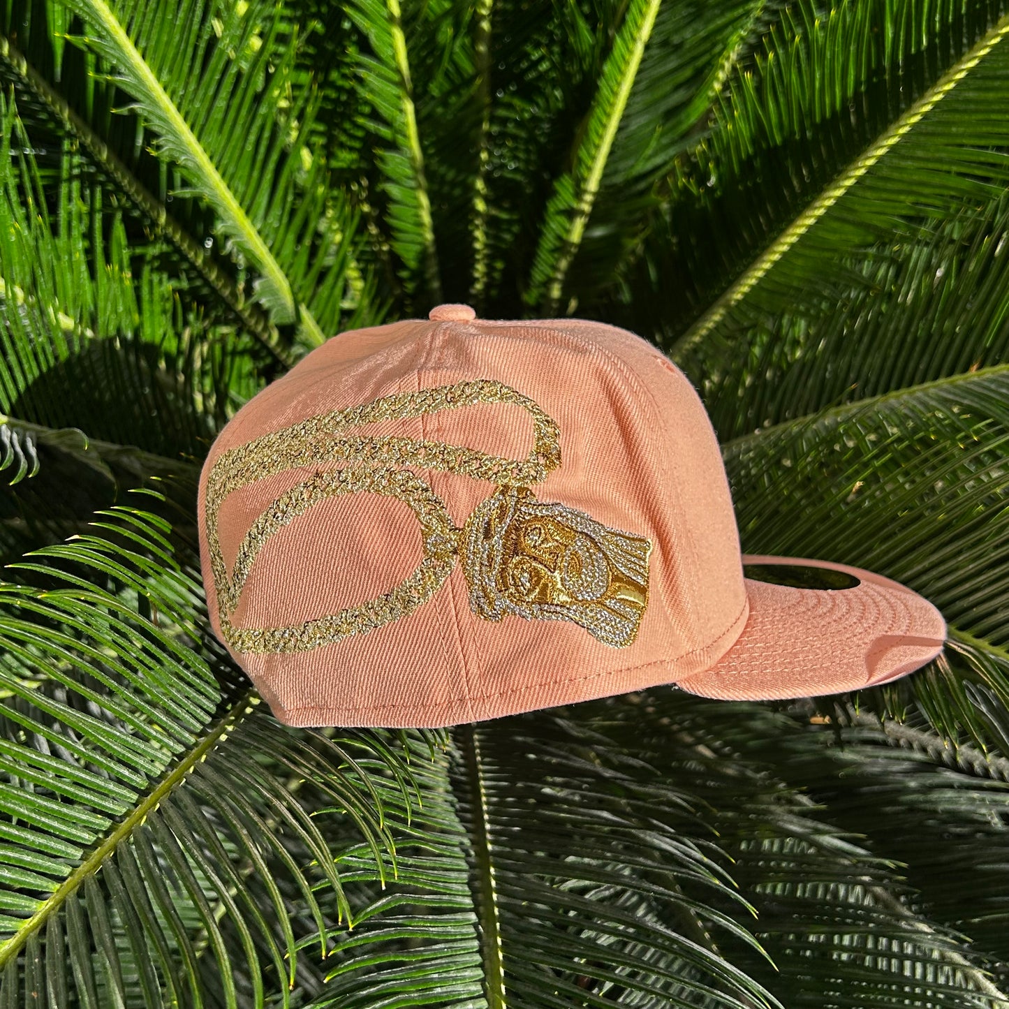 Gorra Exclusiva New Era x Supreme “Jesus Piece” Durazno