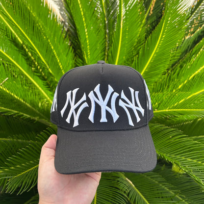 Gorra Exclusiva Yankees x Felicity