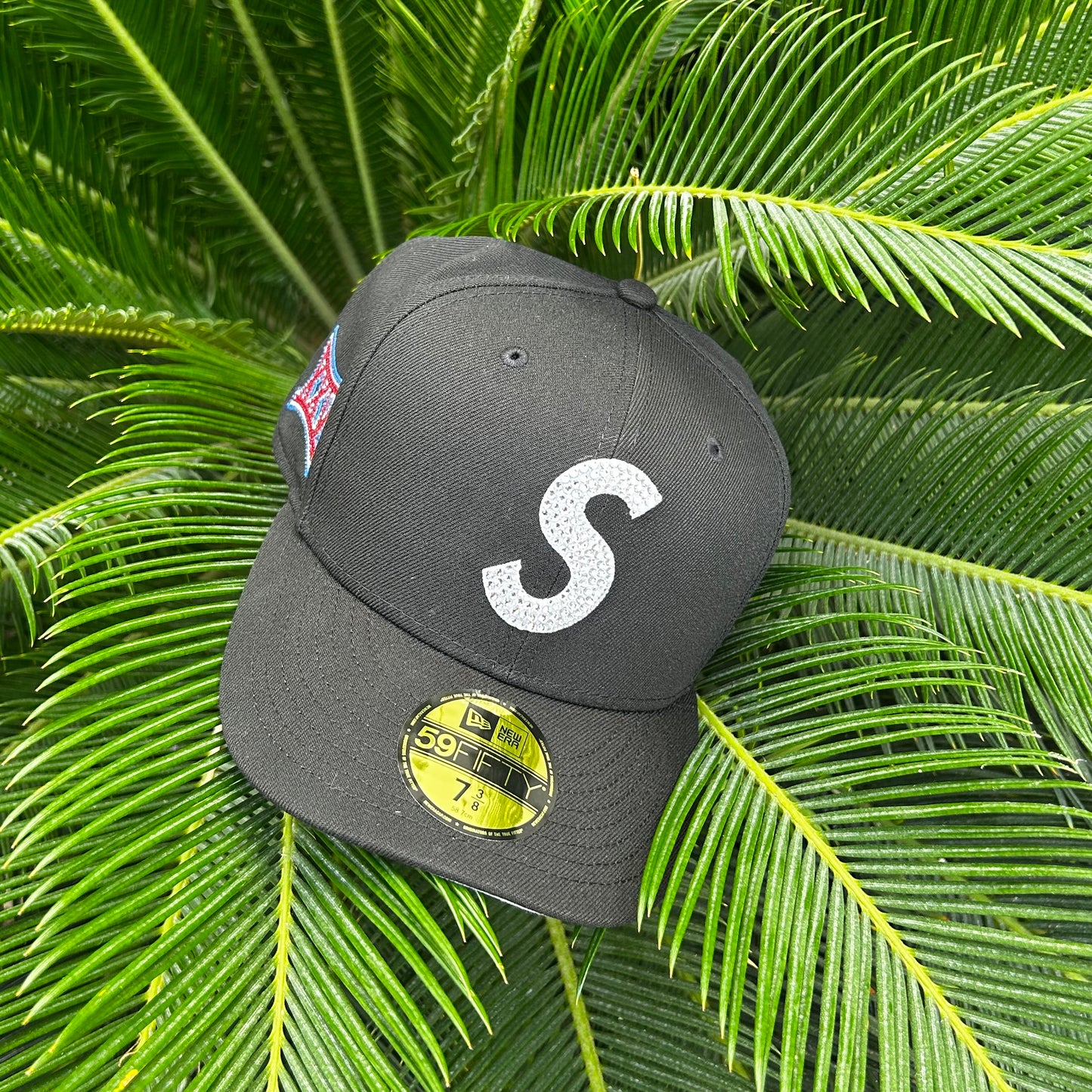 Gorra Exclusiva Supreme x Swarovski