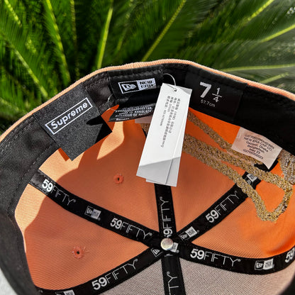 Gorra Exclusiva New Era x Supreme “Jesus Piece” Durazno