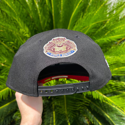 Gorra New Era Exclusiva x Dodgers 9Fifty - Ajustable / Negro/Rojo