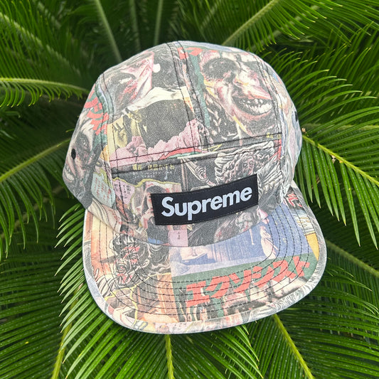 Gorra Exclusiva Supreme x New Era x “El Exorcista”