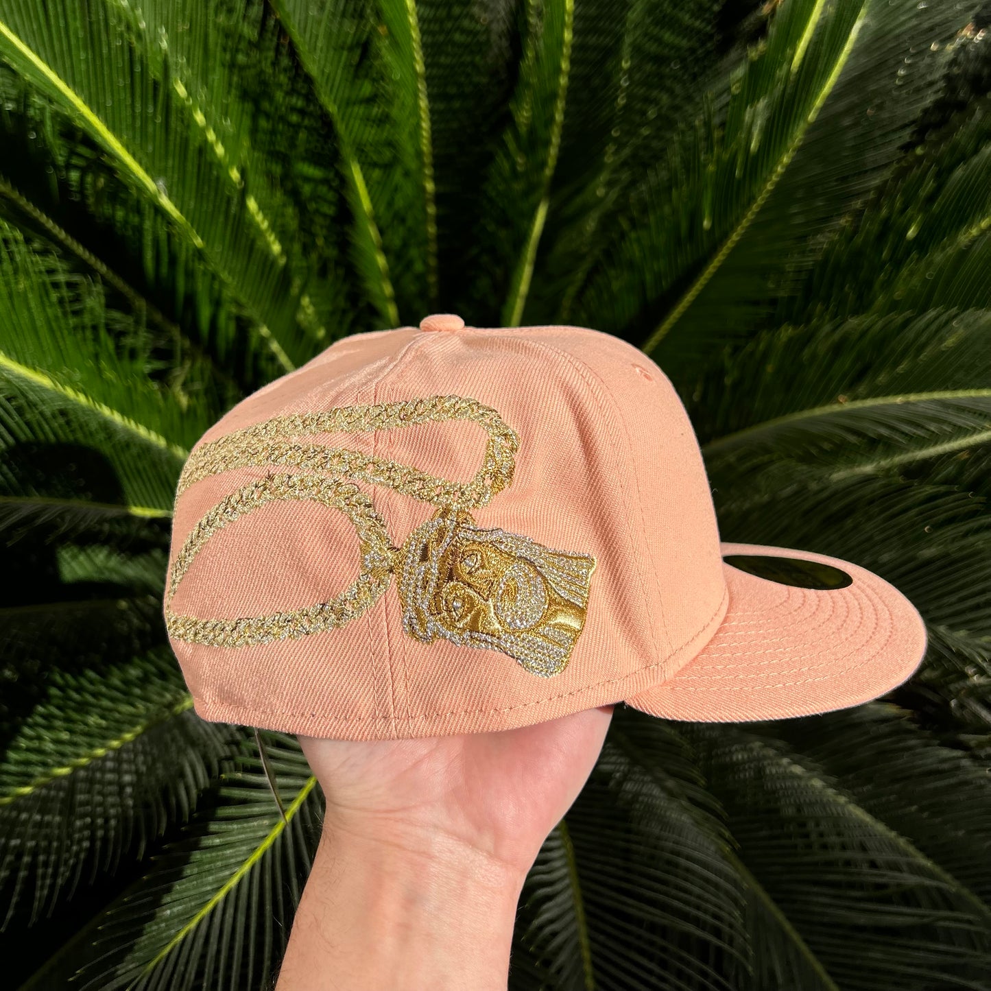 Gorra Exclusiva New Era x Supreme “Jesus Piece” Durazno