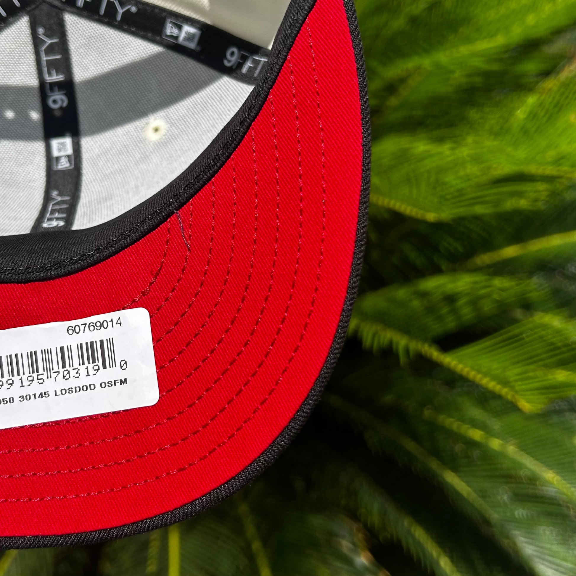 Gorra New Era Exclusiva x Los Angeles Dodgers 9Fifty - Ajustable / Blanco/Negro