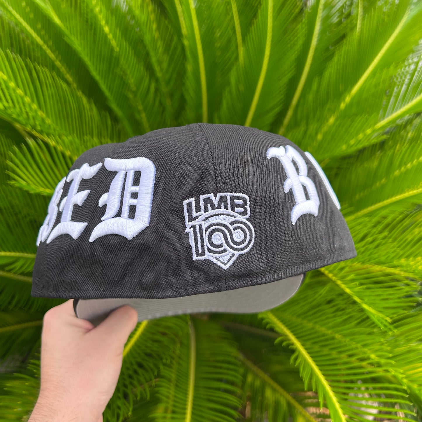 Gorra Exclusiva Born x Raised