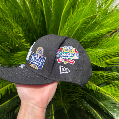 Gorra New Era Exclusiva x Dodgers 9Fifty - Ajustable / Negro/Rojo