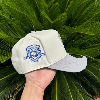 Gorra Exclusiva Dodgers ’Upside Down’ - Unitalla / Blanca/Gris