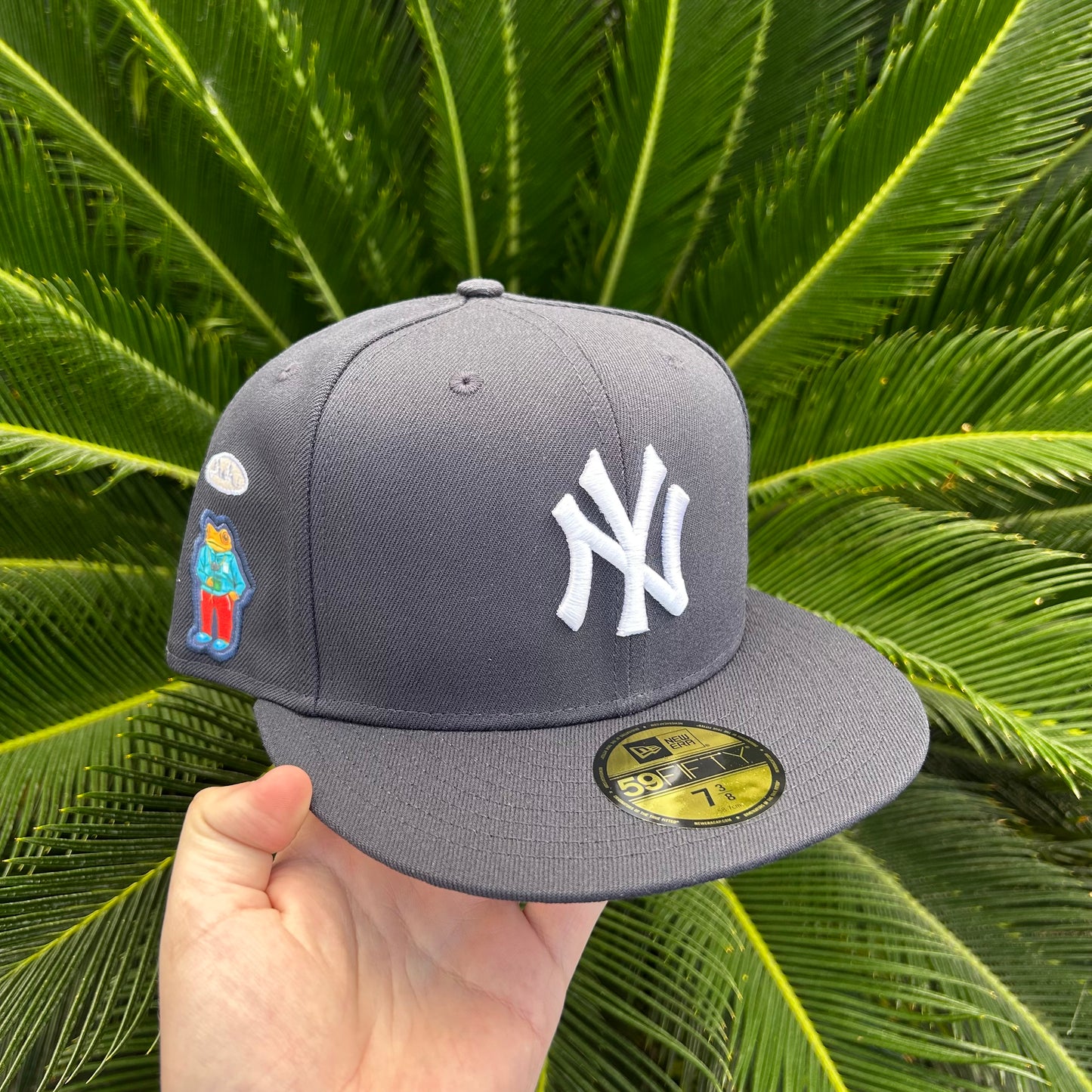 Gorra Bad Bunny x NY Yankees FITTED