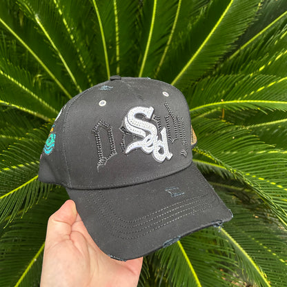 Gorra Dandy Hats x Junior H “Psicodelica” con caja