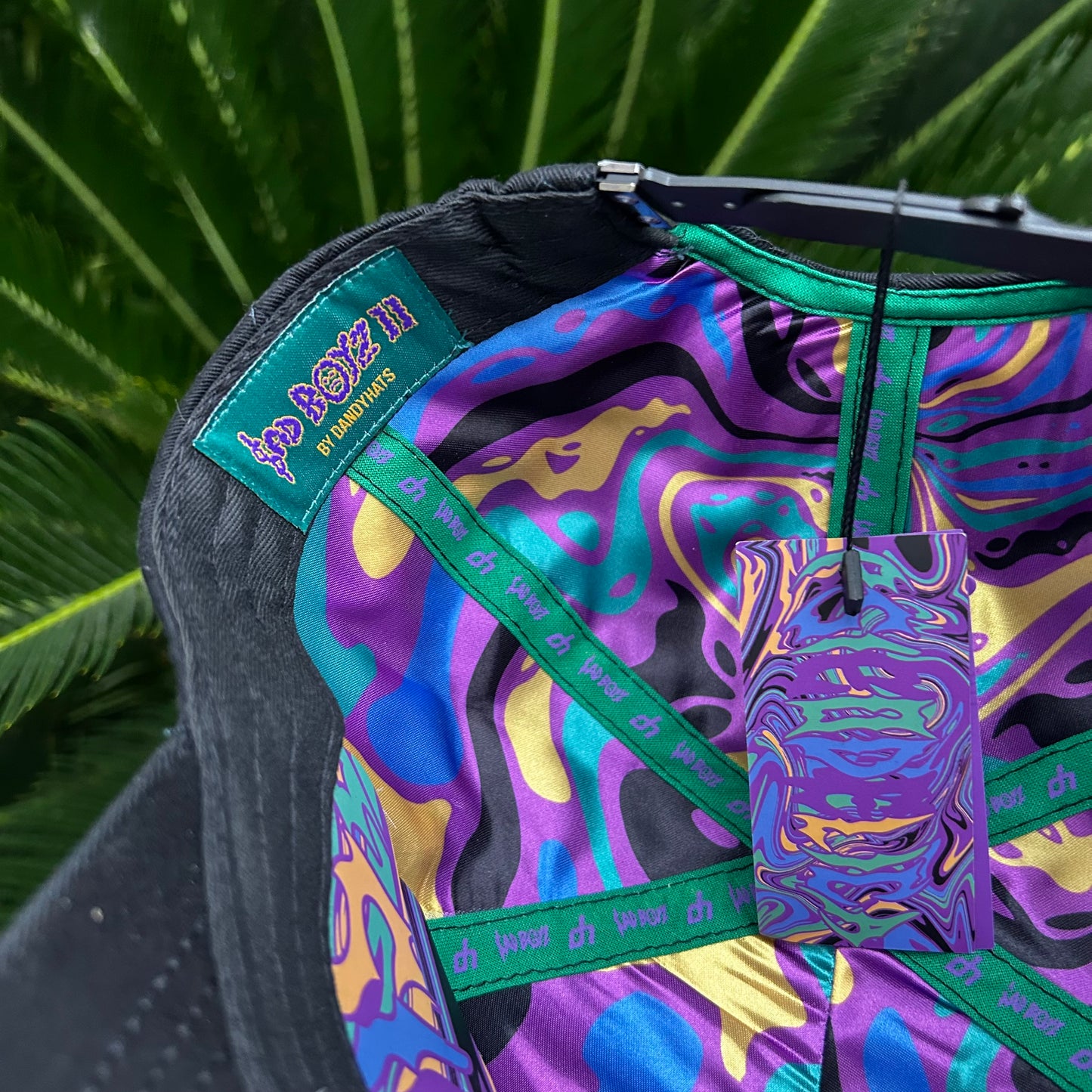 Gorra Dandy Hats x Junior H “Psicodelica” con caja