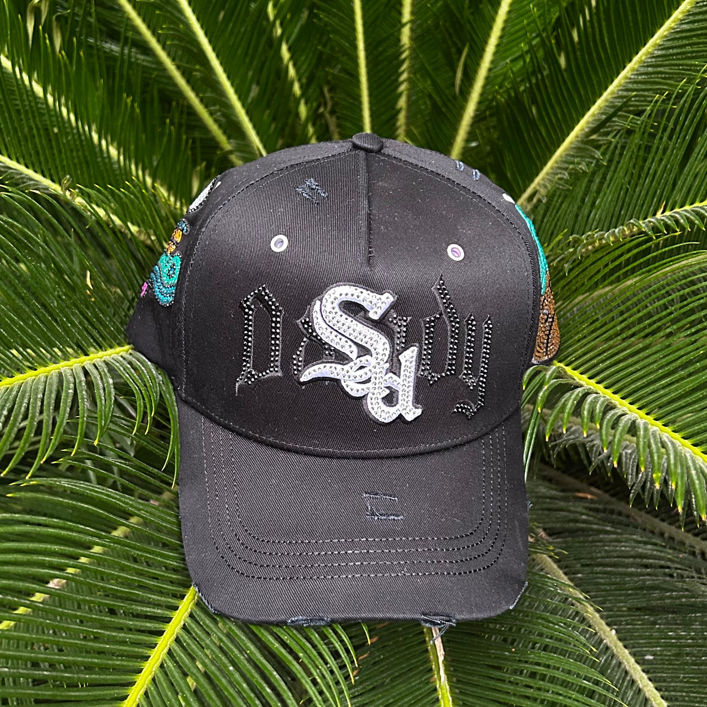 Gorra Dandy Hats x Junior H “Psicodelica” con caja