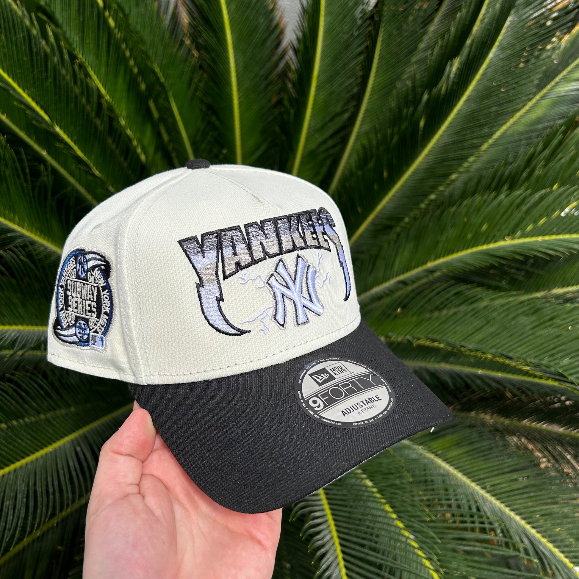 Gorra Exclusiva NY Yankees - Unitalla / Blanco / Negro