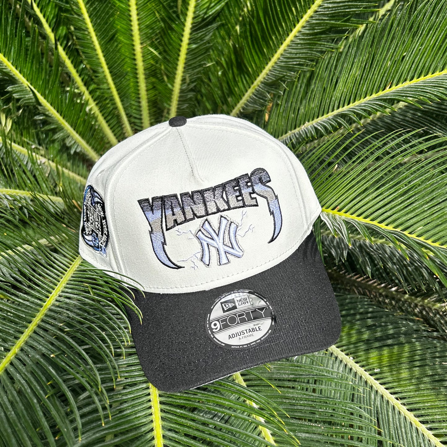 Gorra Exclusiva NY Yankees - Unitalla / Blanco / Negro