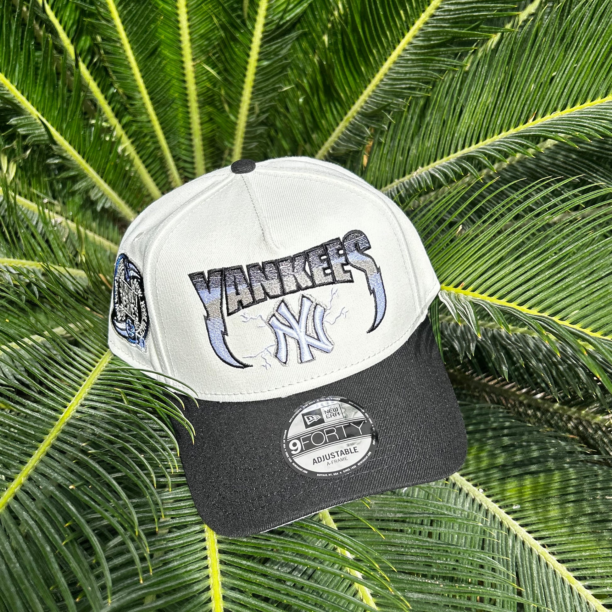 Gorra Exclusiva NY Yankees - Unitalla / Blanco / Negro