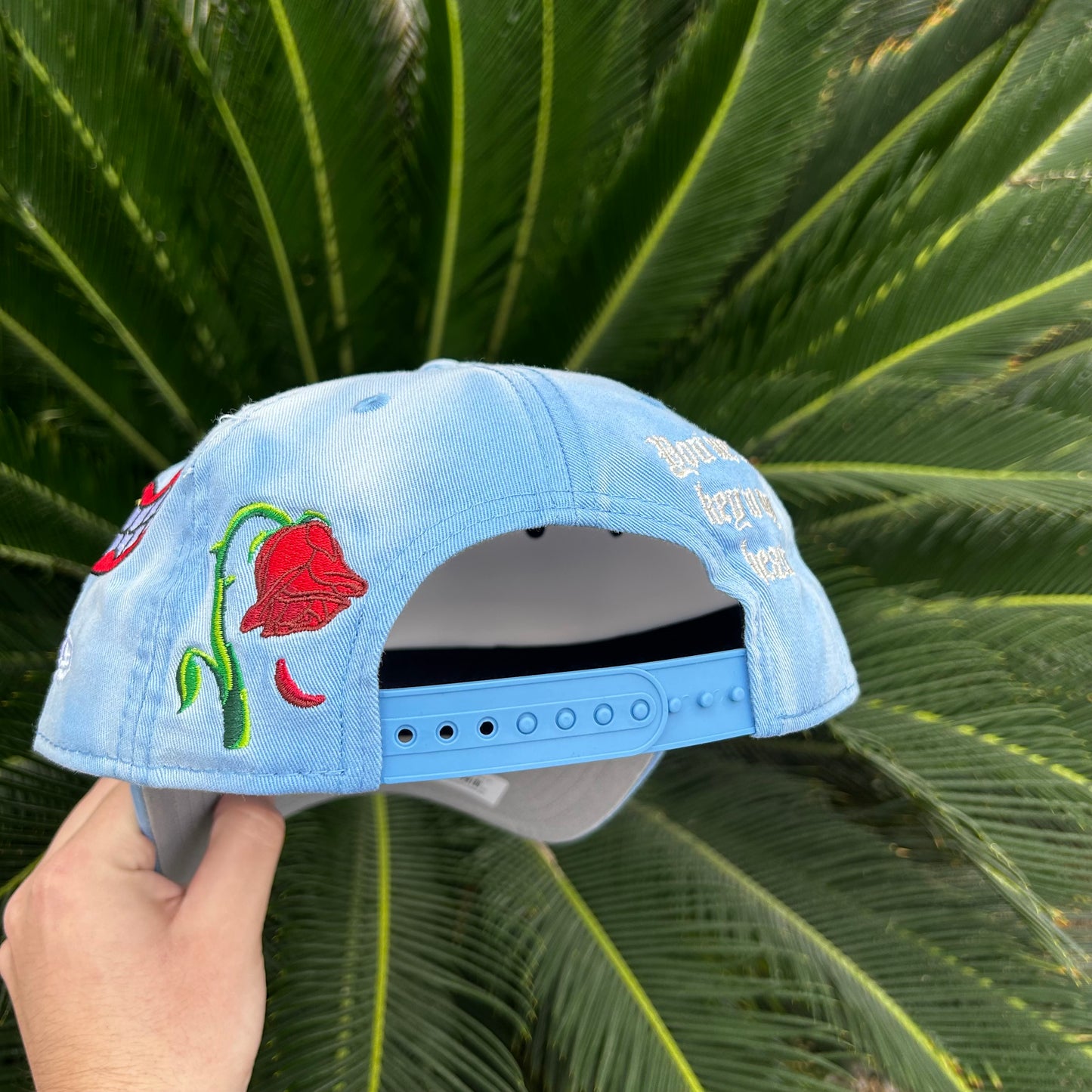 Gorra Exclusiva New Era 9Forty x Boston “San Valentin” - Ajustable / Celeste
