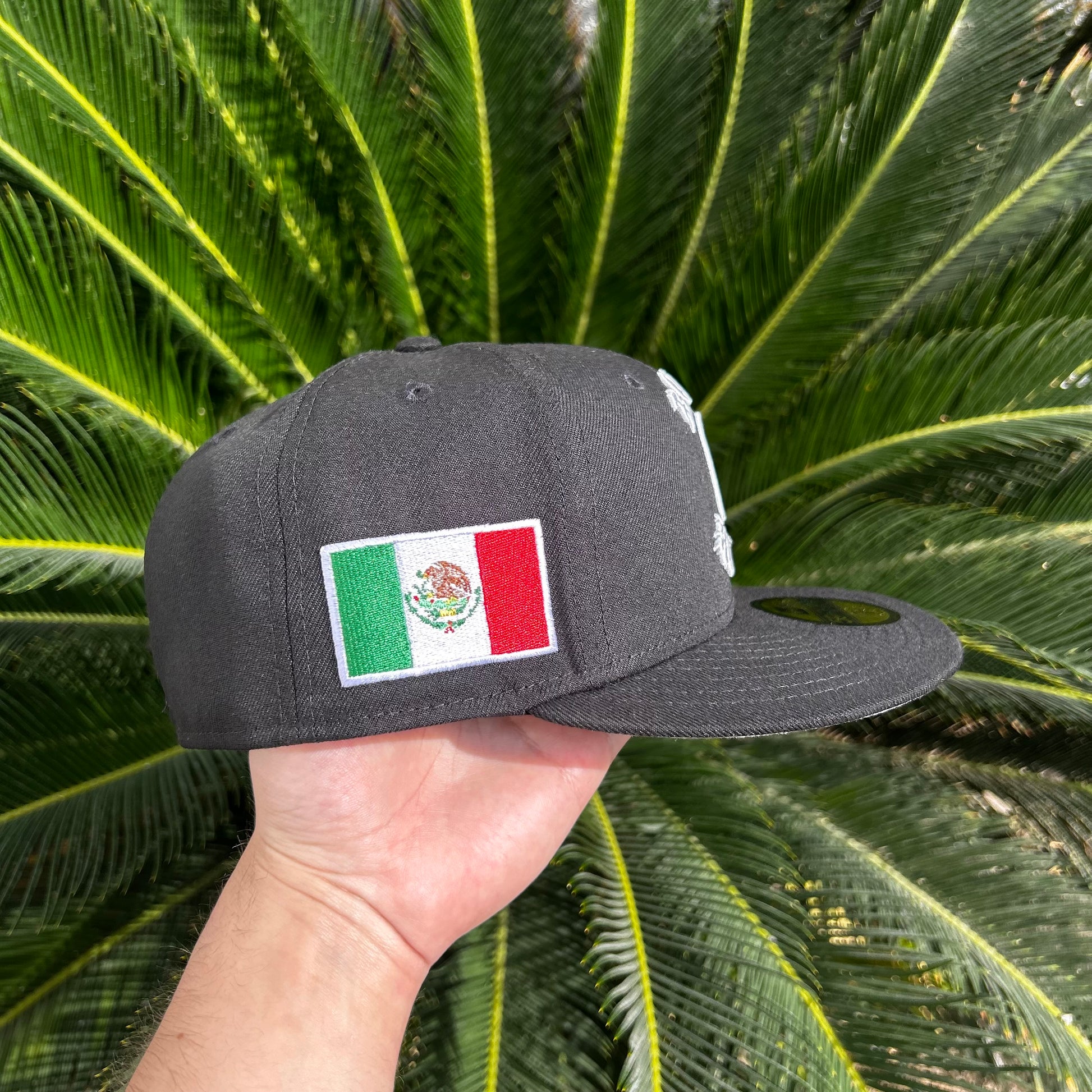 Gorra Exclusiva New Era x Born Raised Mexico