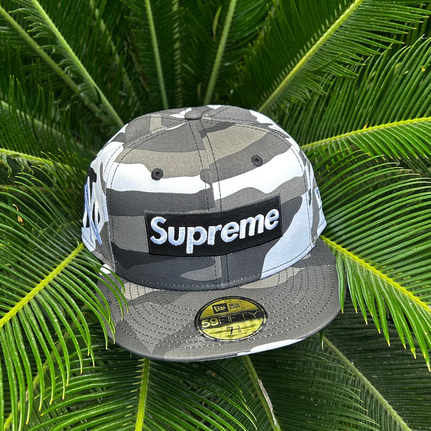 Gorra Exclusiva New Era x Supreme New York Yankees