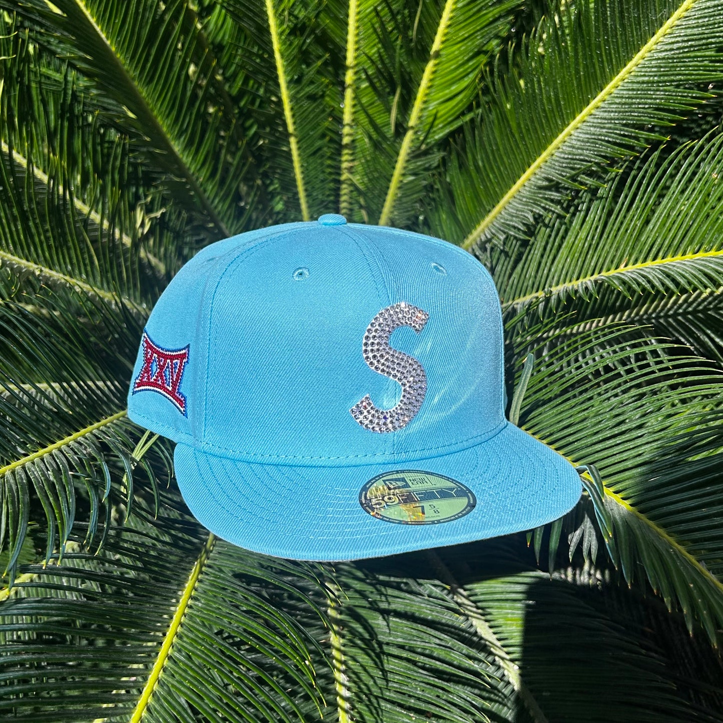 Gorra Exclusiva New Era x Supreme Swarovski Celeste - 7 5/8