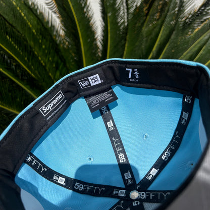 Gorra Exclusiva New Era x Supreme Swarovski Celeste - 7 5/8