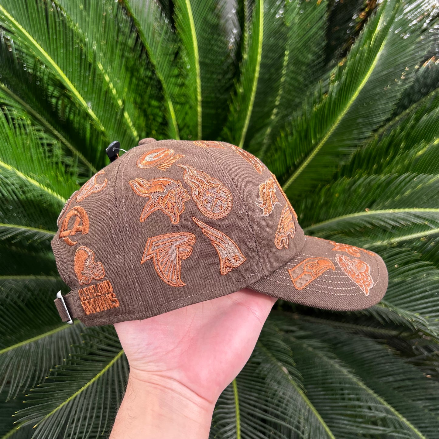 Gorra New Era Bad Bunny All Over Cafe 9FORTY - Ajustable
