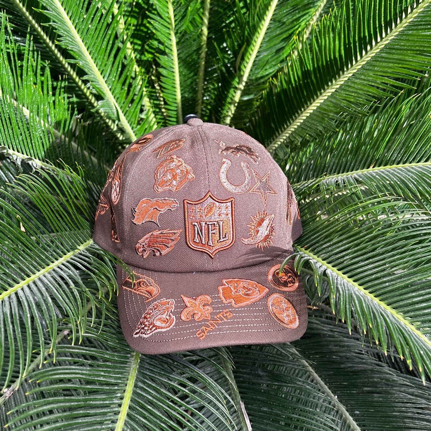 Gorra New Era Bad Bunny All Over Cafe 9FORTY - Ajustable