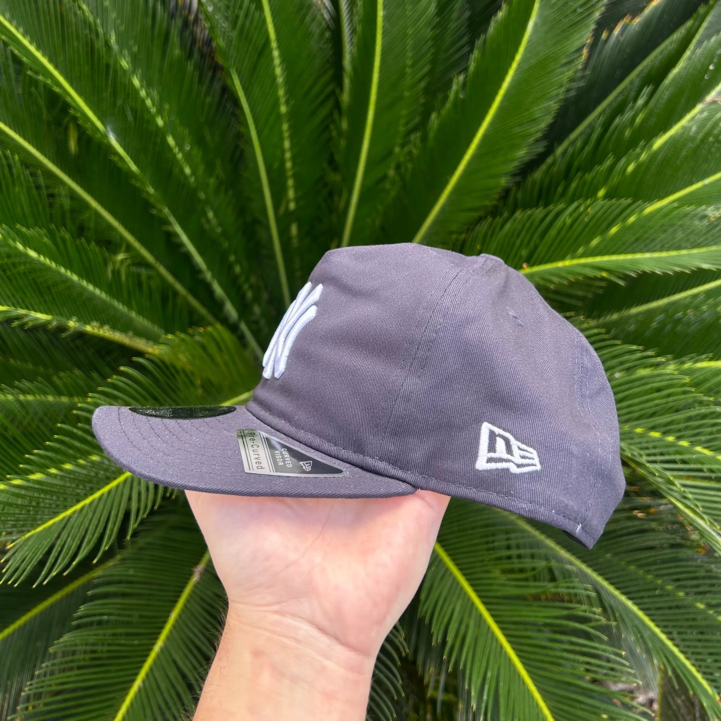 Gorra New Era Bad Bunny x NY Yankees 19TWENTY