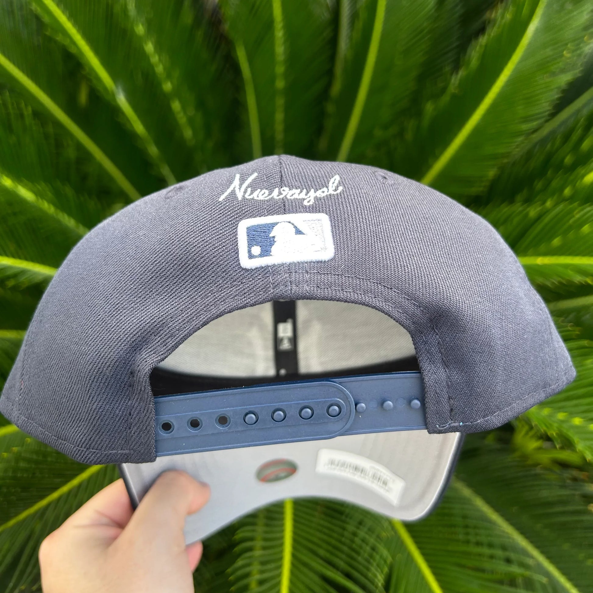 Gorra New Era Bad Bunny x NY Yankees 9FORTY