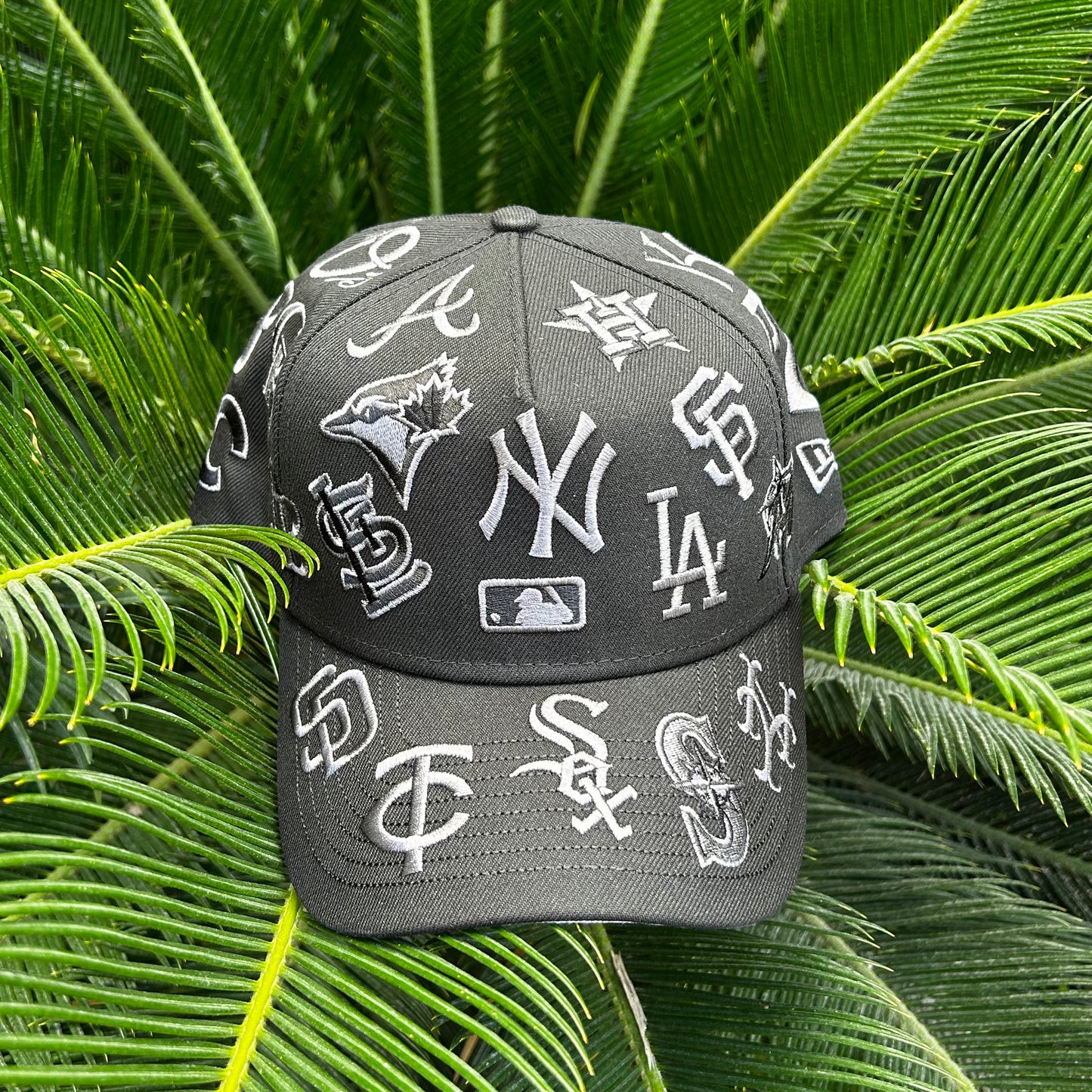 Gorra New Era Exclusiva All Over Total Black