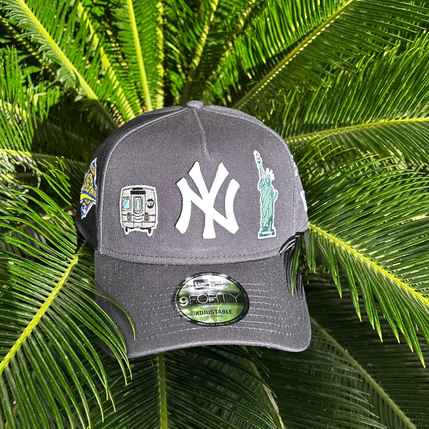 Gorra New Era Exclusiva Yankees "Multilogo"
