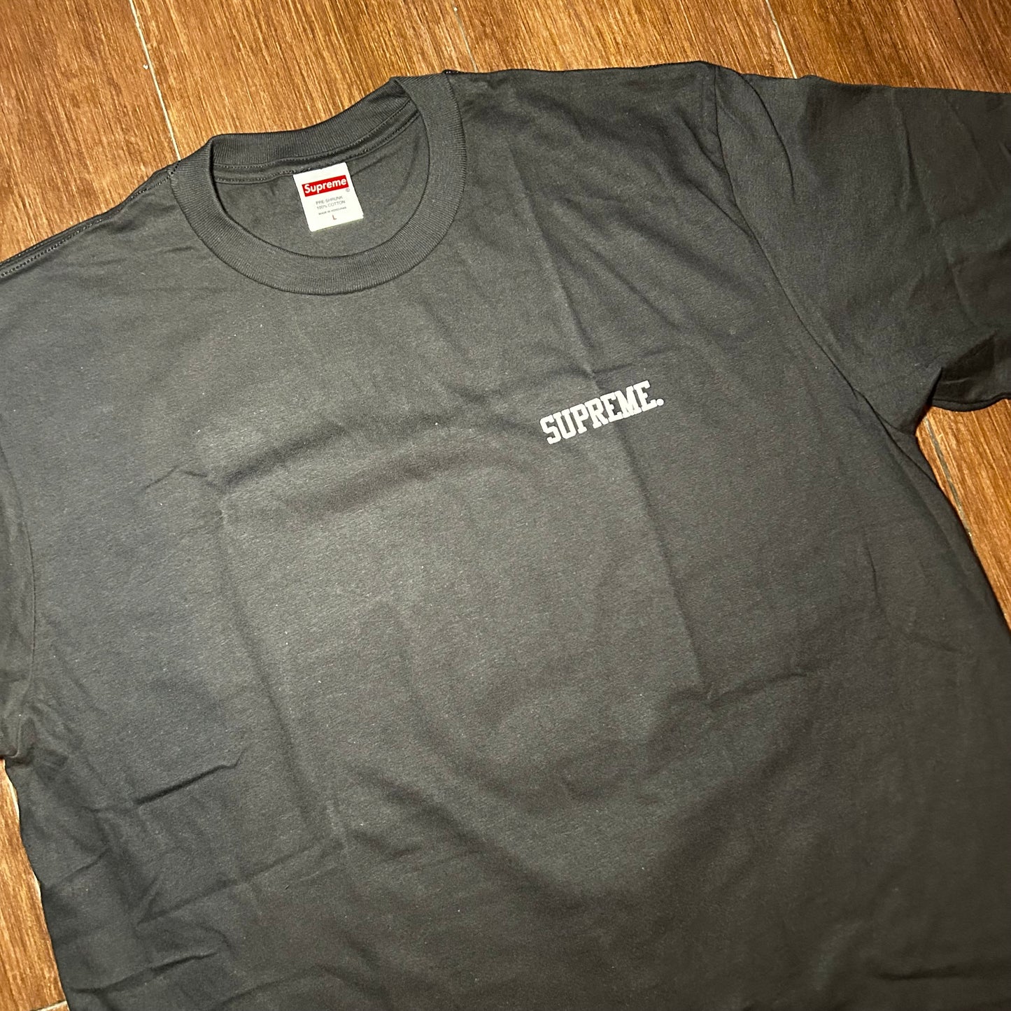 Playera Supreme “Dash Snow”