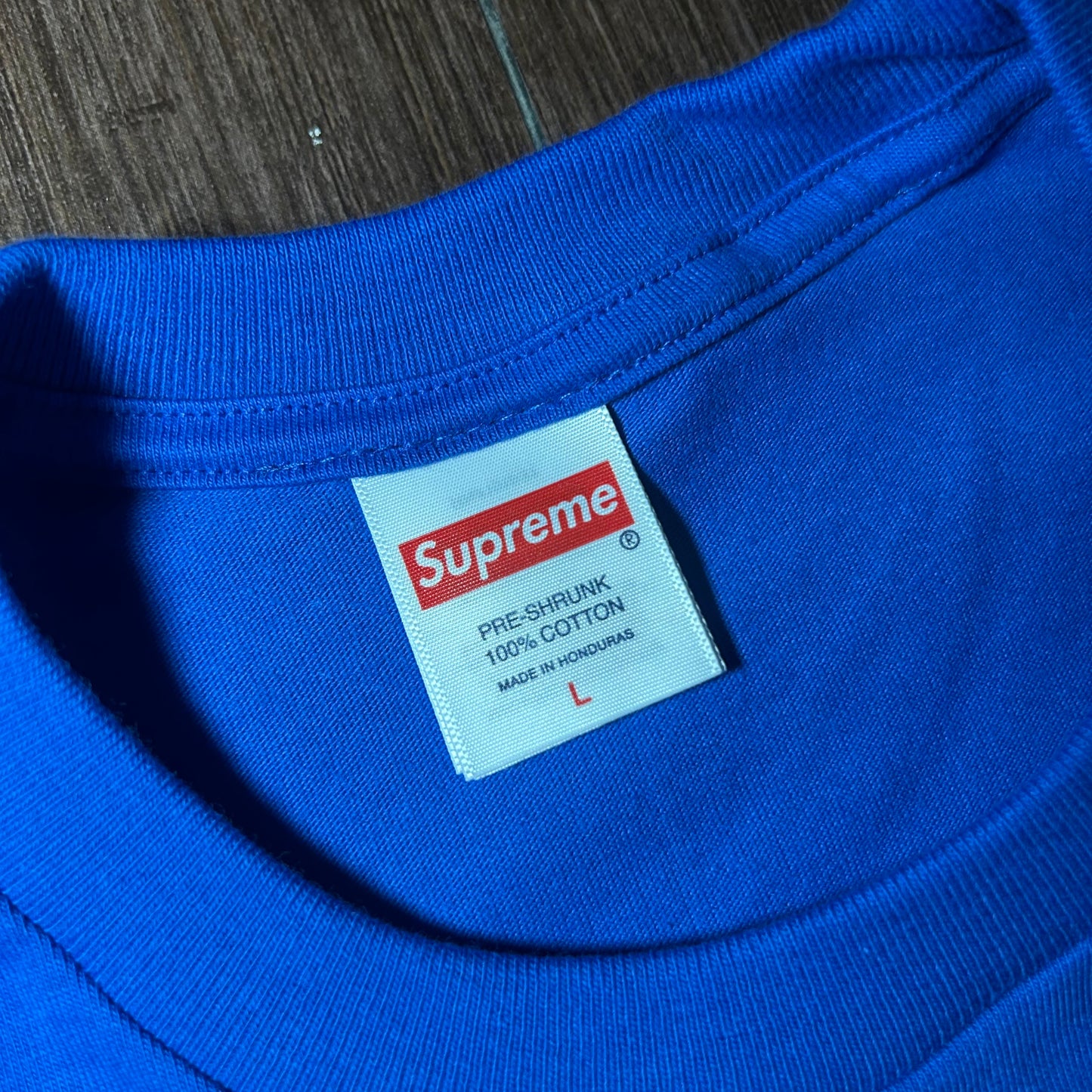 Playera Supreme “Dust Royal”