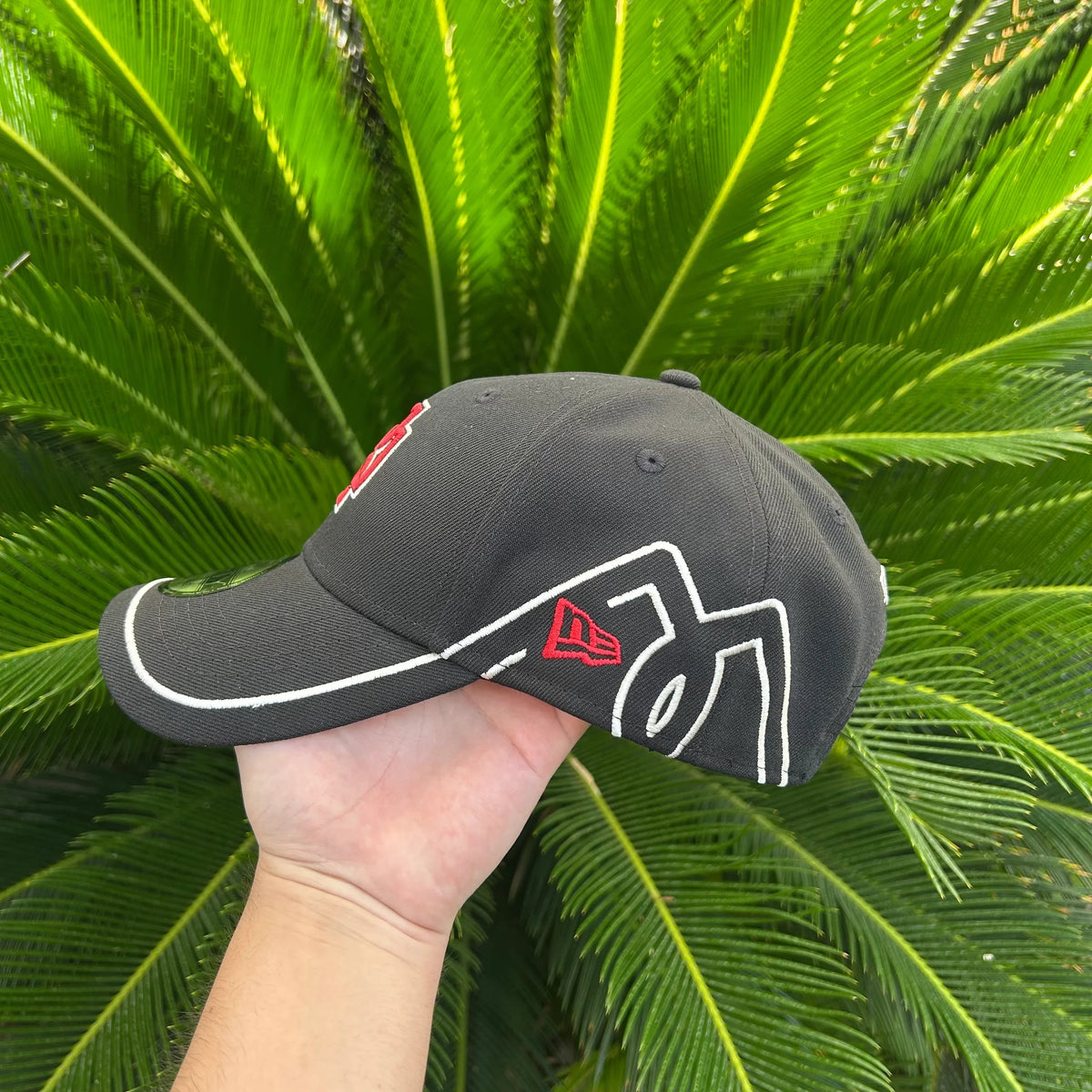 Gorra Curva Duki x New Era 9FORTY Strapback