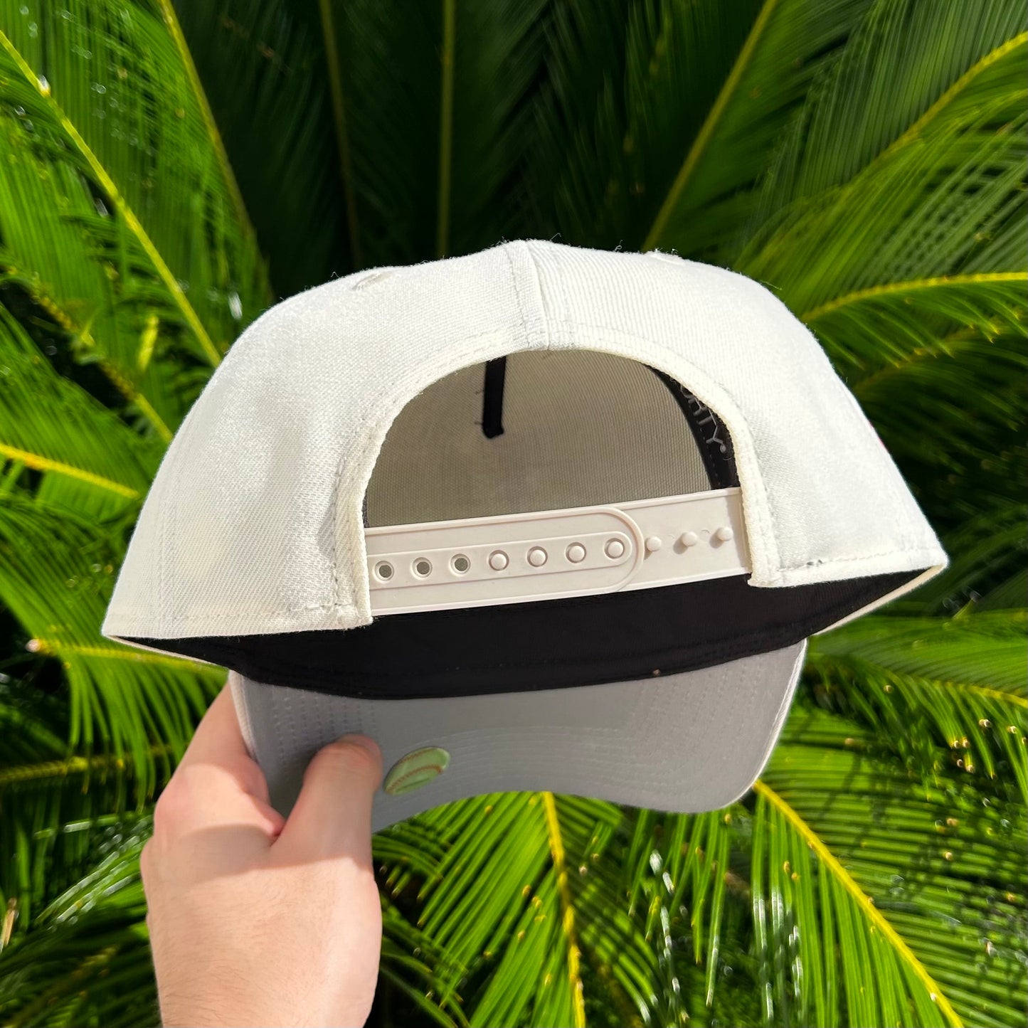 Gorra Exclusiva Dodgers Ohtani White - Ajustable / Blanco/Gris