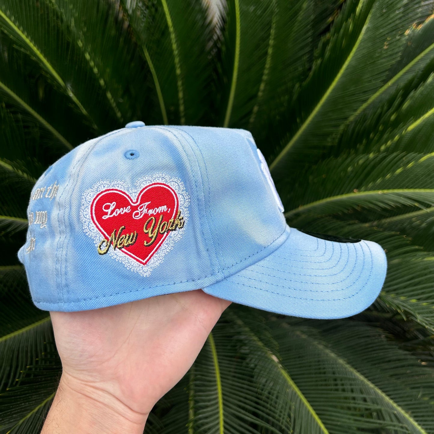 Gorra Exclusiva New Era 9Forty x Yankees “San Valentin” - Ajustable / Celeste