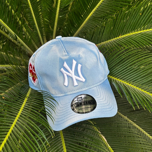 Gorra Exclusiva New Era 9Forty x Yankees “San Valentin” - Ajustable / Celeste