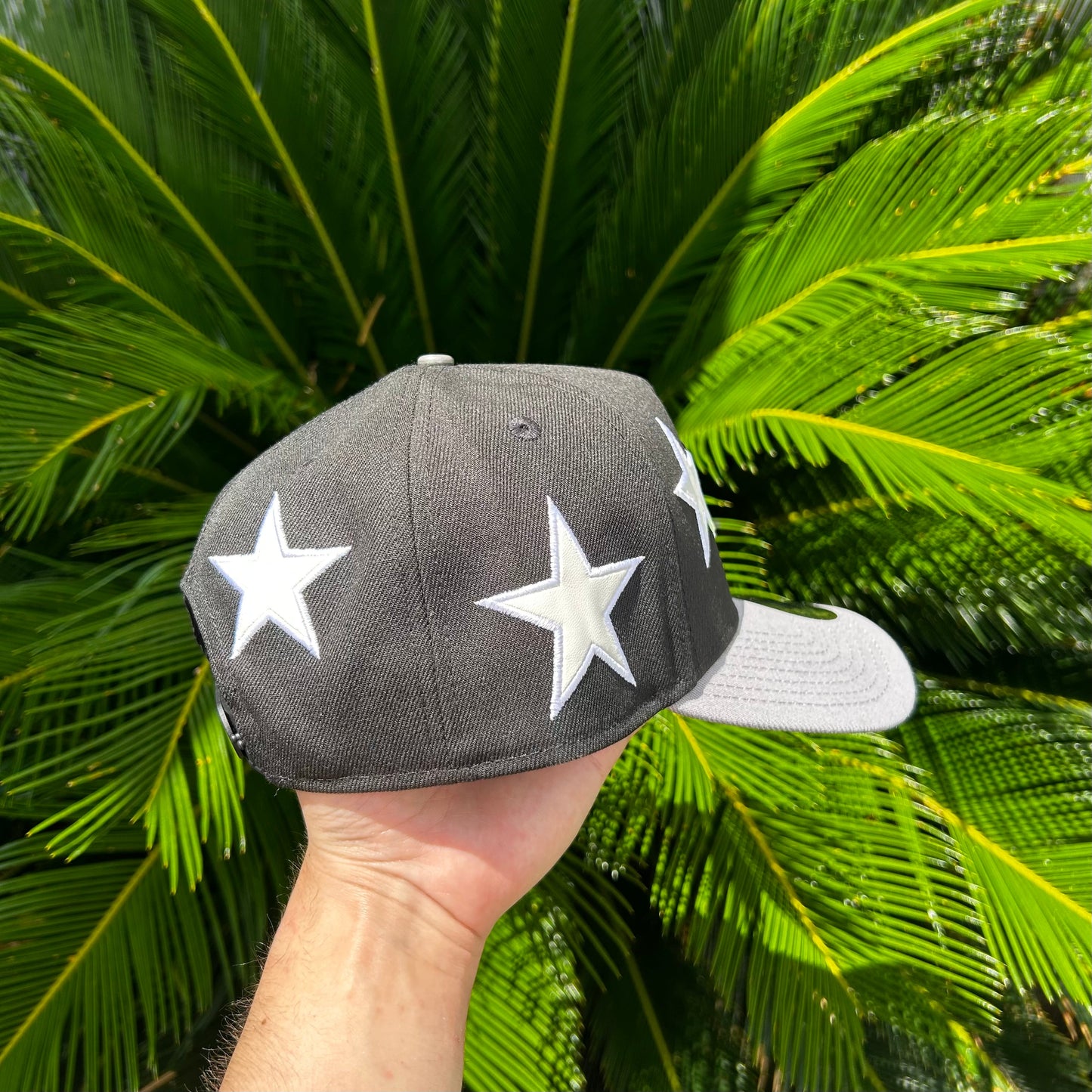 Gorra Exclusiva New Era Boston ’Golden Goose’ - Unitalla / Negro/Gris