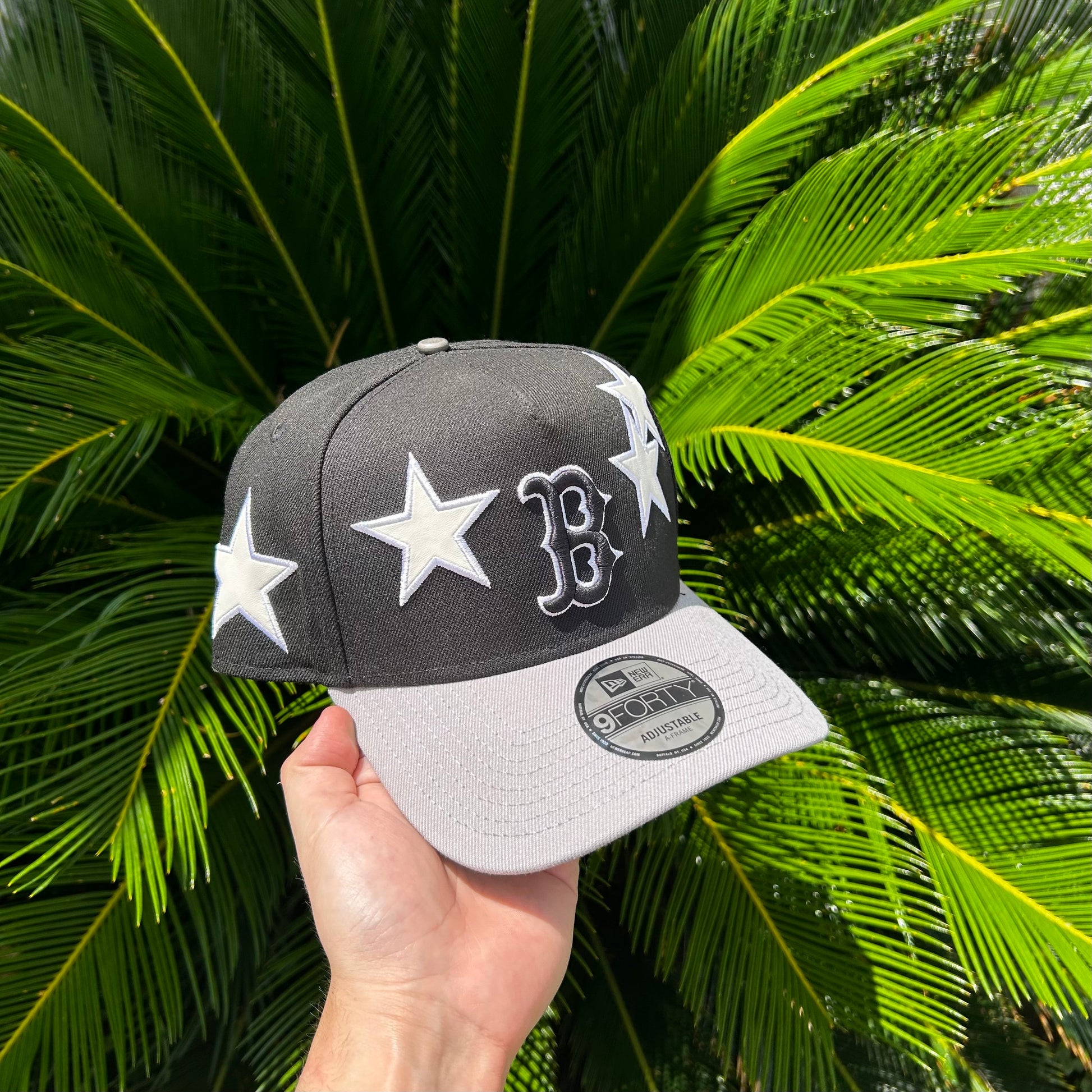 Gorra Exclusiva New Era Boston ’Golden Goose’ - Unitalla / Negro/Gris