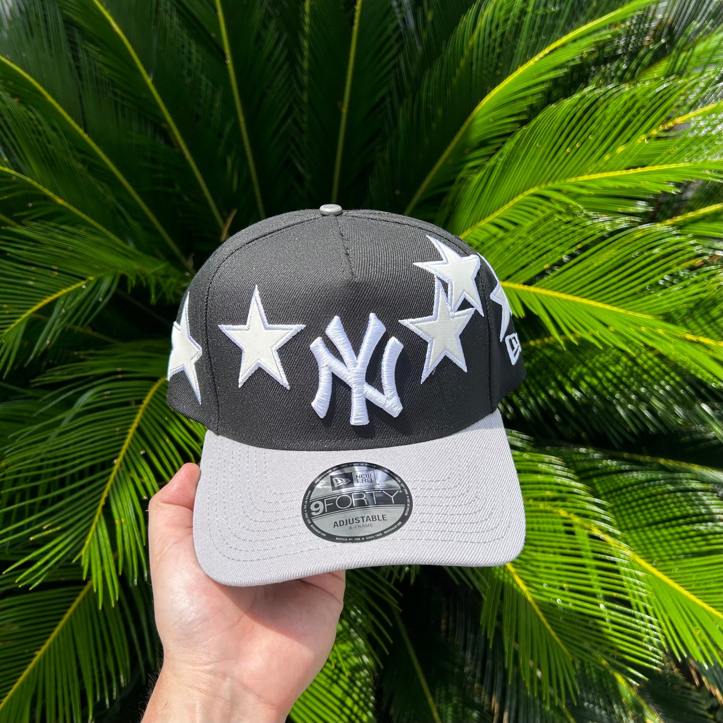 Gorra Exclusiva New Era NY Yankees ’Golden Goose’ - Unitalla / Negro/Gris