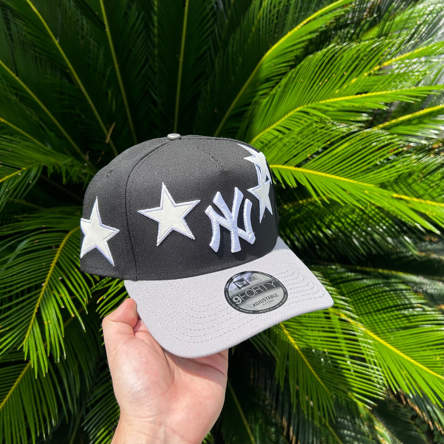 Gorra Exclusiva New Era NY Yankees ’Golden Goose’ - Unitalla / Negro/Gris