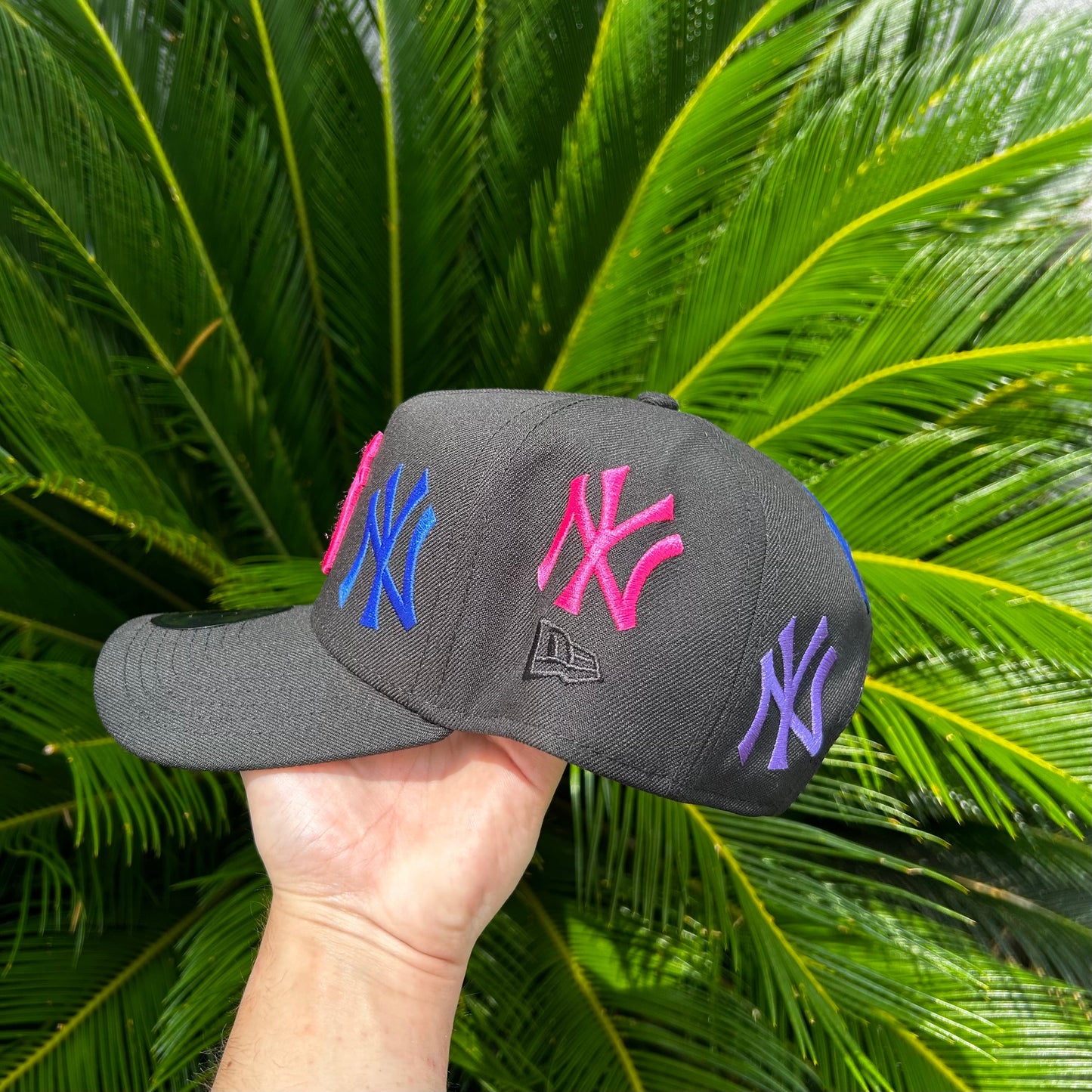 Gorra Exclusiva New Era NY Yankees ’NYNYNY Multilogo’ - Unitalla / Negro